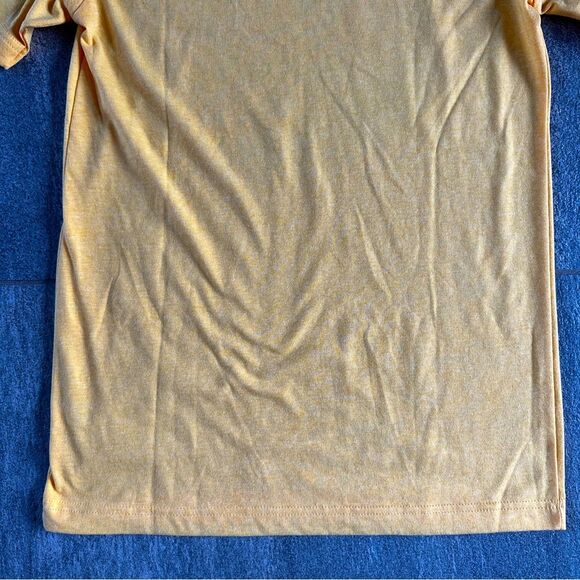 NWOT In a World Full of Roses Be A Sunflower Graphic Short Sleeve Crewneck Tee S - Picture 11 of 14